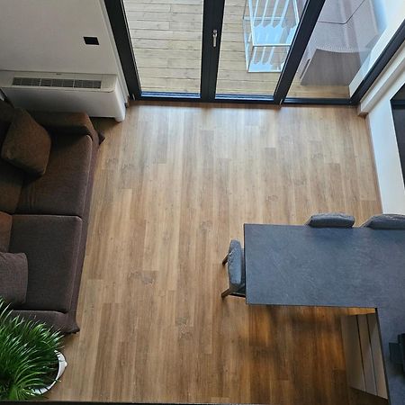 Mezzago Royal Suites Exterior photo