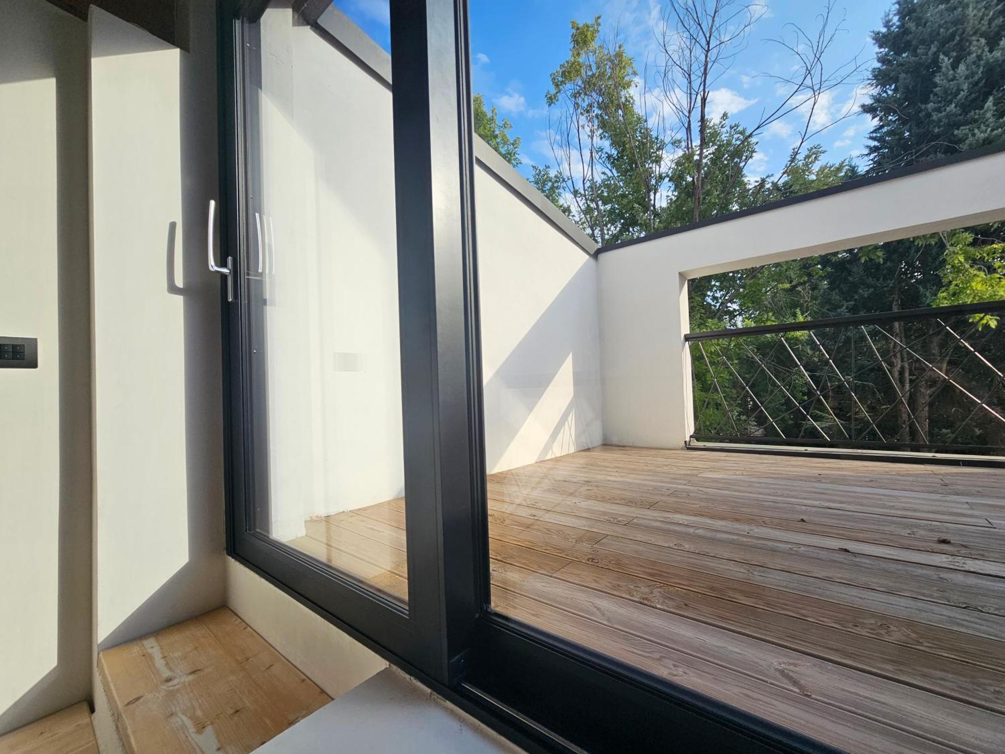 Mezzago Royal Suites Exterior photo
