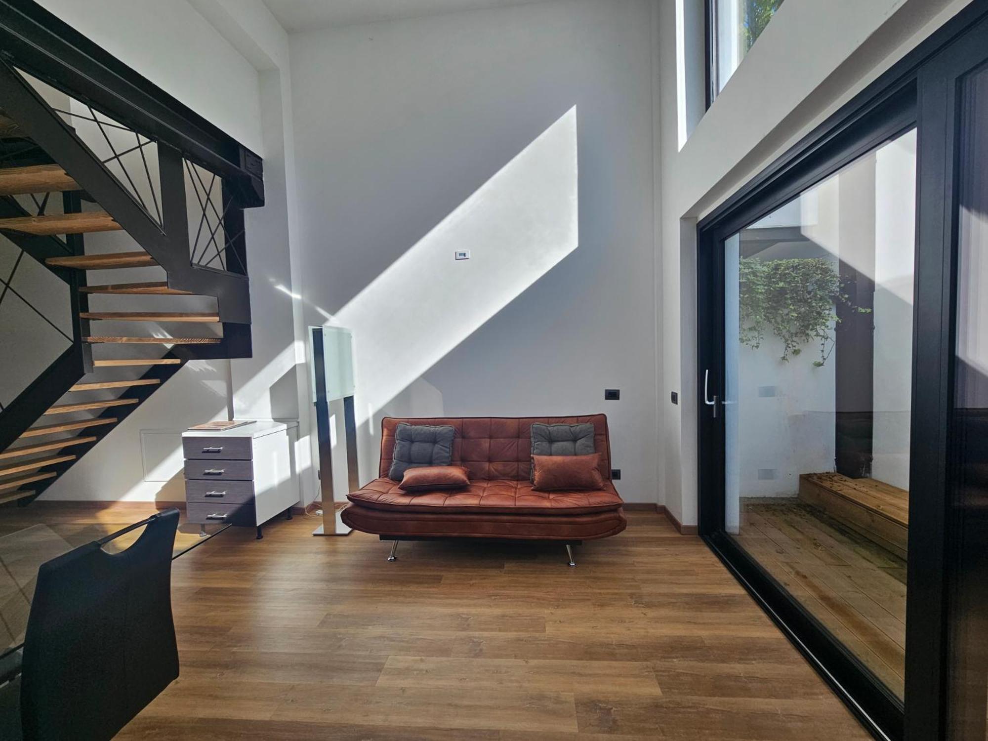 Mezzago Royal Suites Exterior photo