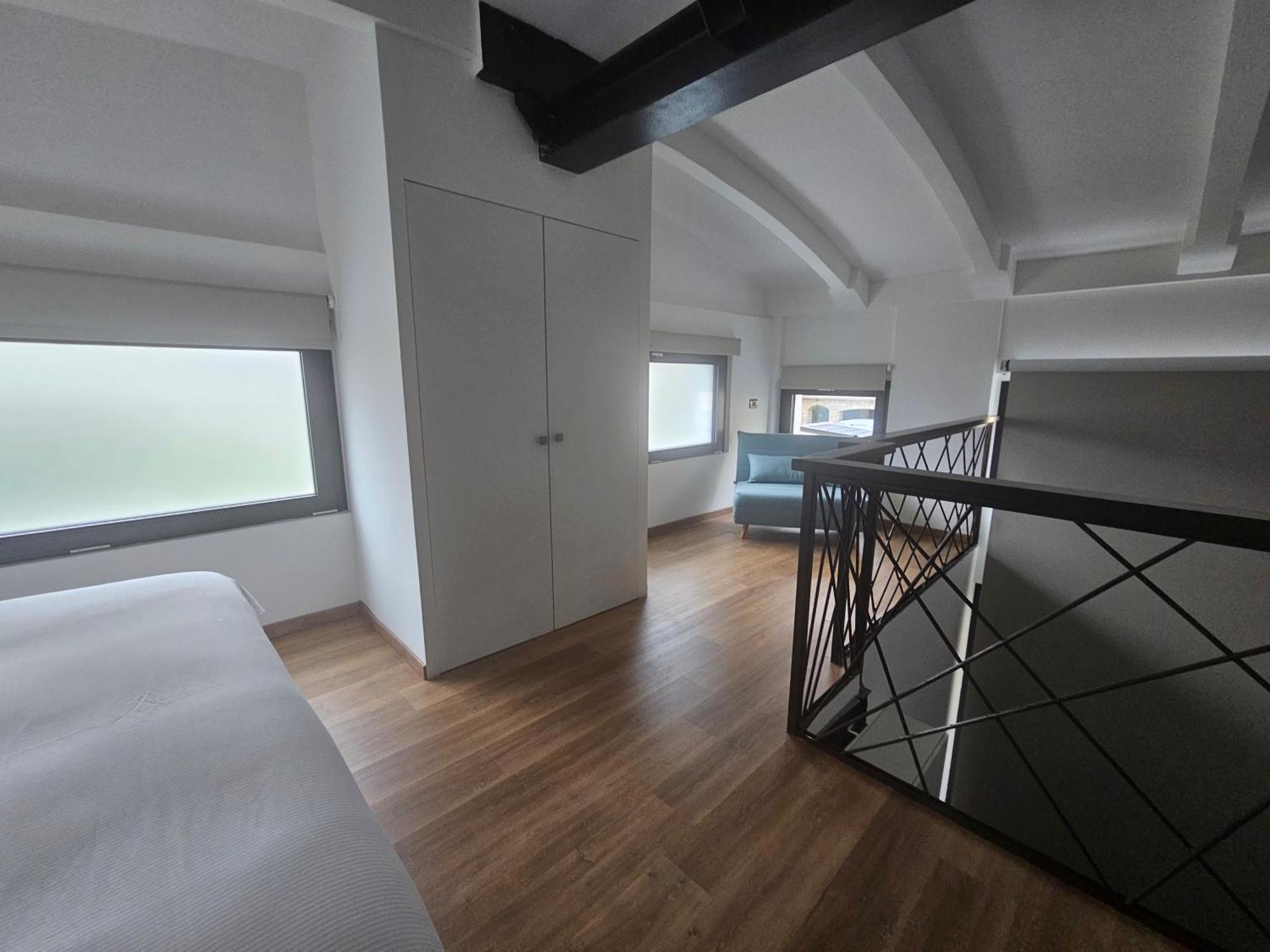 Mezzago Royal Suites Exterior photo