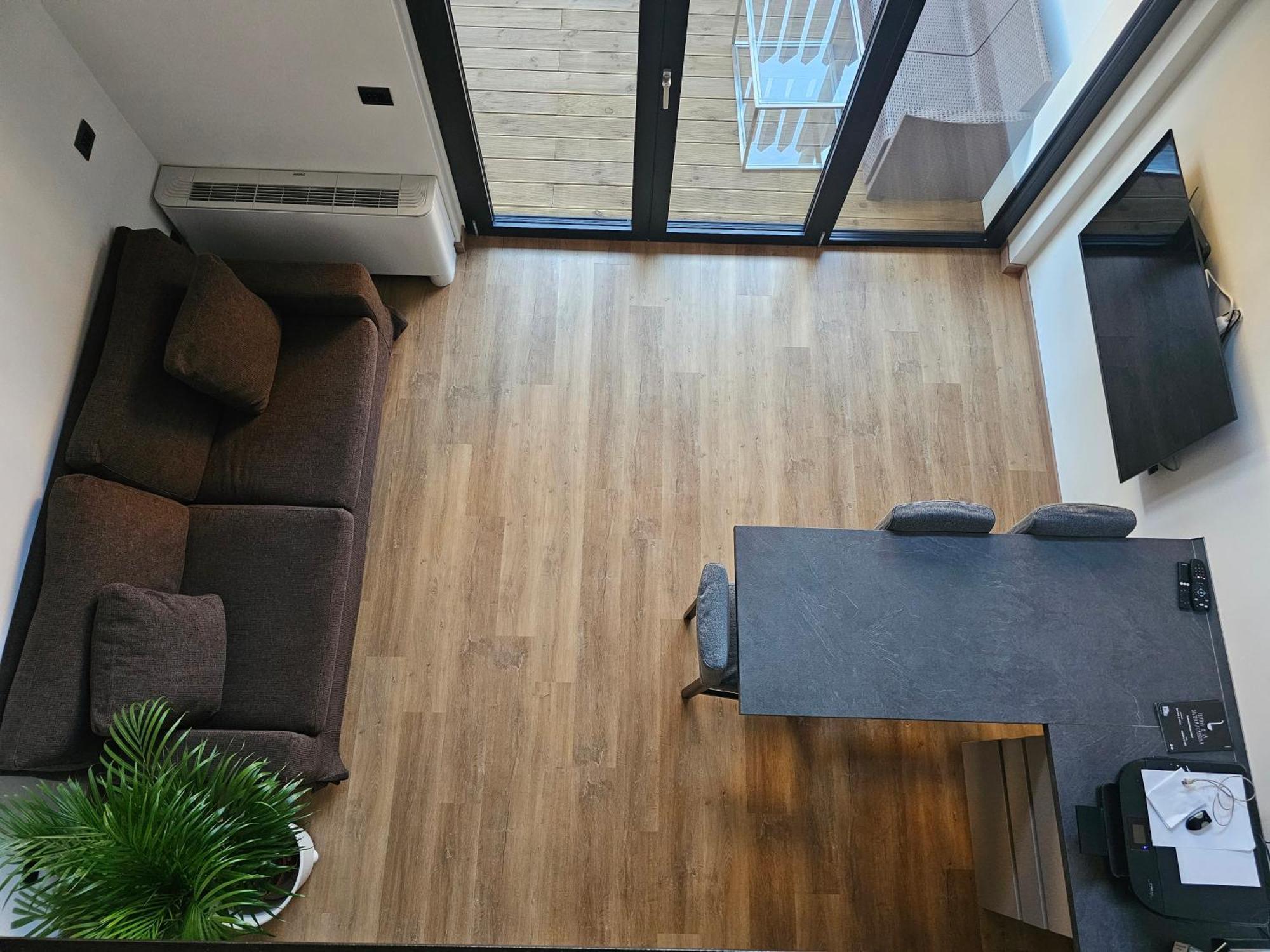 Mezzago Royal Suites Exterior photo