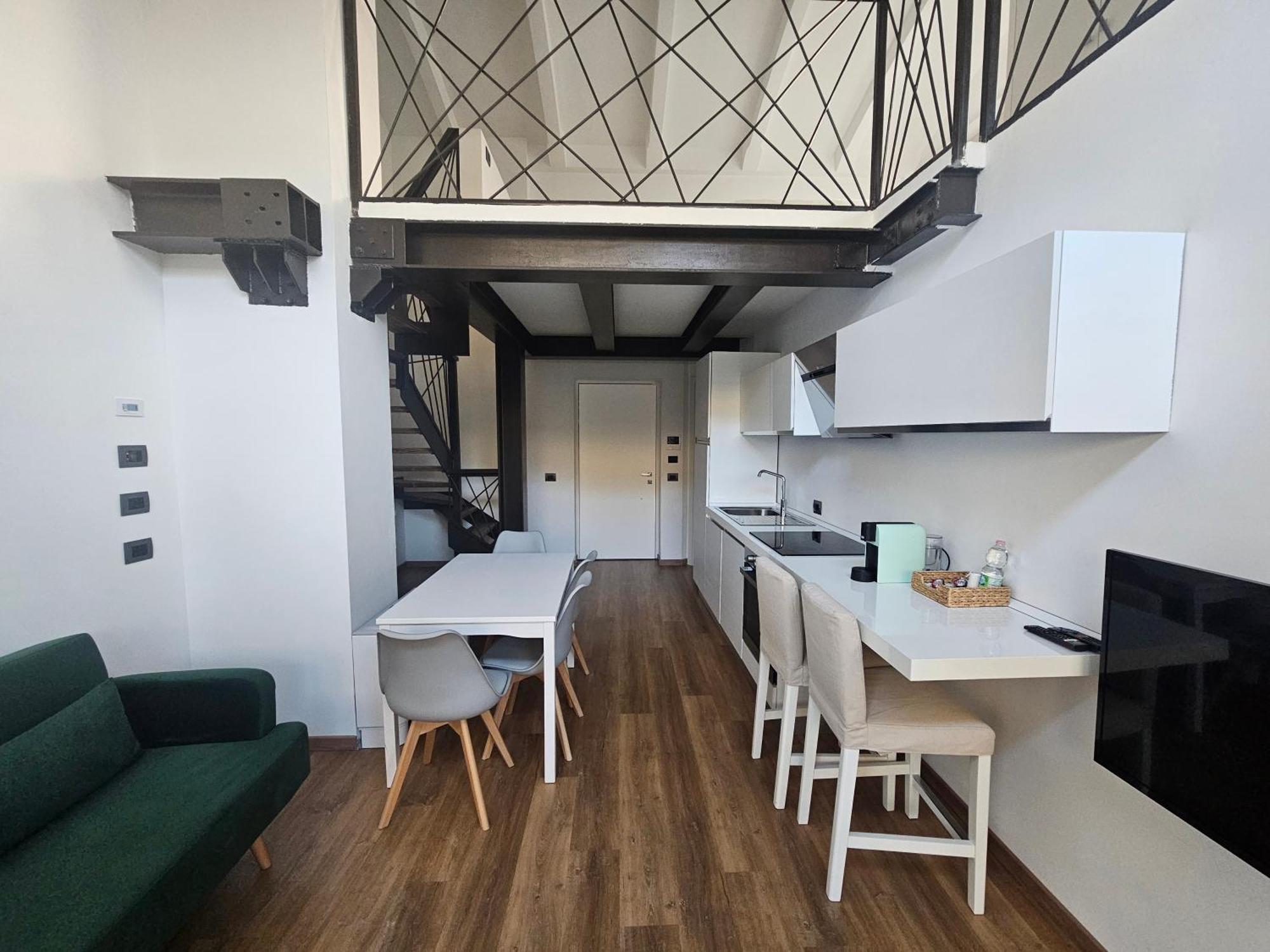 Mezzago Royal Suites Exterior photo
